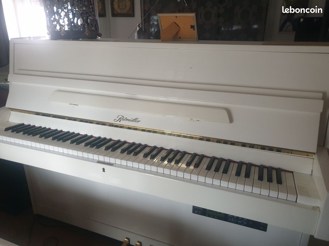 Piano Silent 4
